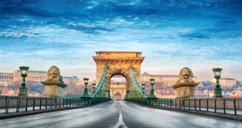 Hungary_Budapest-bridge.jpg